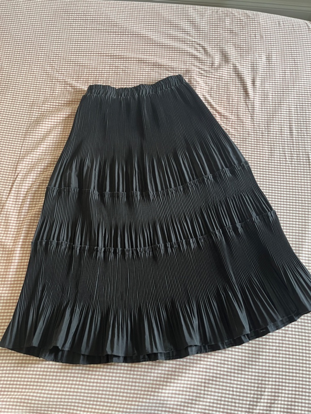 Black Pleated ruffle Midi Skirt - Women's Classic A-Line